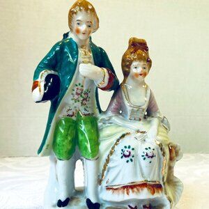 VNTG COLONIAL/VICTORIAN COUPLE PORCELAIN FIGURINE MADE IN OCCUPIED JAPAN 1940'S